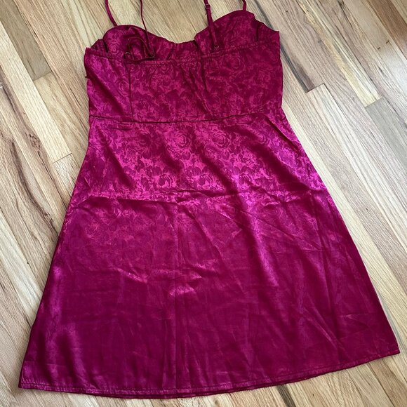 Princess Polly Diva Mini Dress - Picture 3 of 4